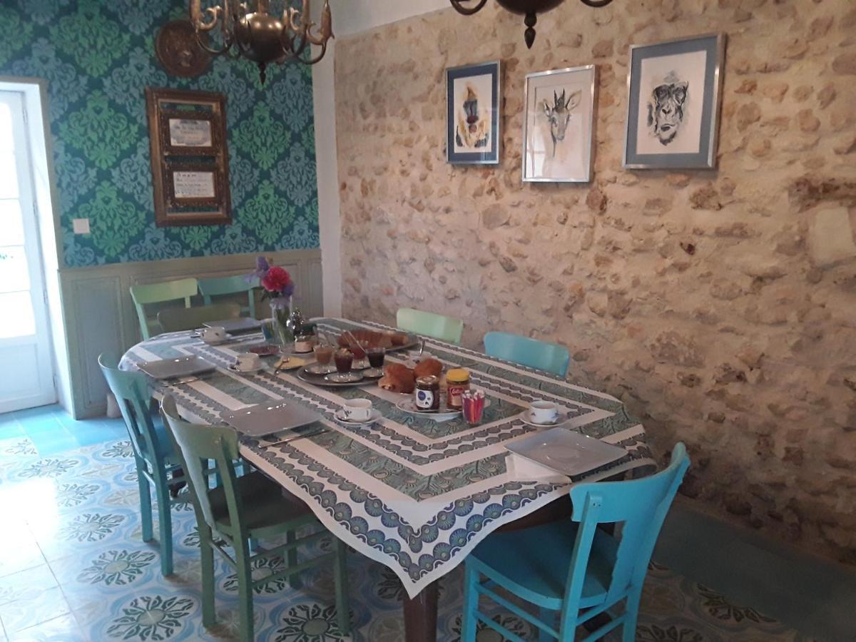 Bed and Breakfast 'La Menagerie' Chateauvieux  Экстерьер фото