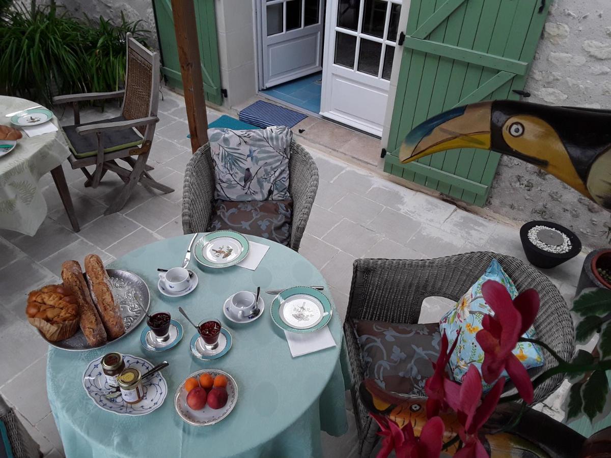 Bed and Breakfast 'La Menagerie' Chateauvieux  Экстерьер фото